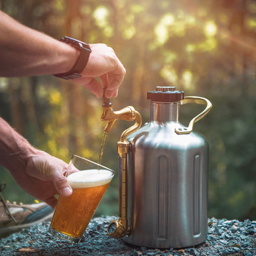 GrowlerWerks uKeg 128オンス 3785ml セット売り uKeg 128 Carbonated Growler with Tap | 2024 App-Enabled